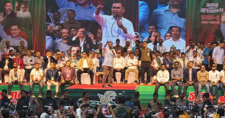 নির্বাচনি জনসভায় তারেক রহমান